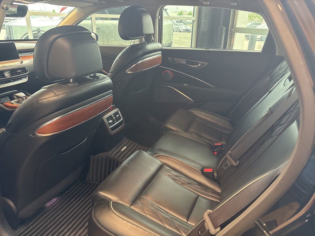 Used 2020 Kia K900 Luxury AWD/4WD image 17