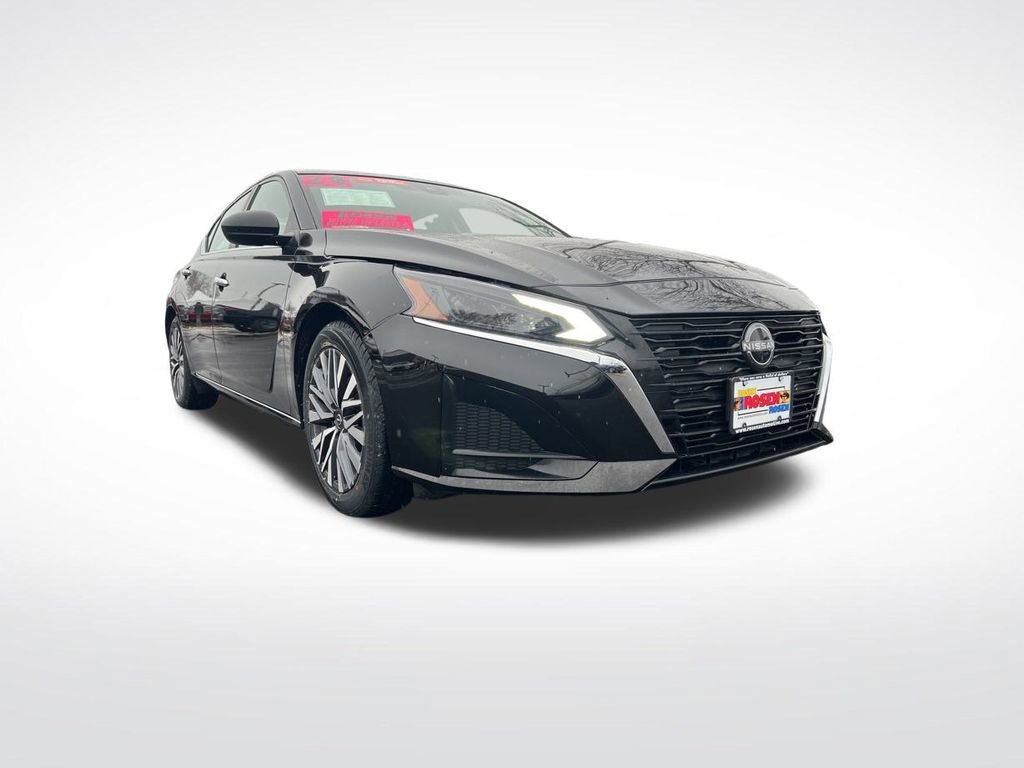 Certified 2024 Nissan Altima 2.5 SV video 3