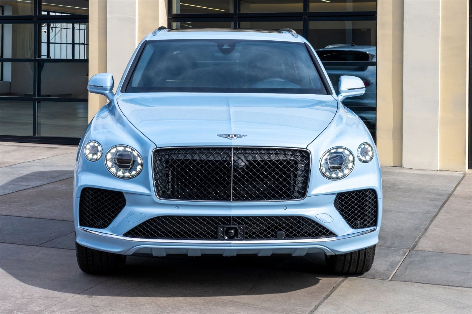 New 2025 Bentley Bentayga image 2