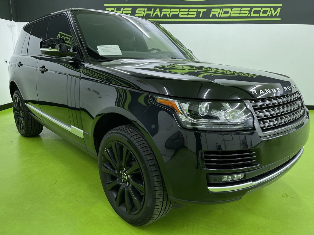 Used 2017 Land Rover Range Rover image 2