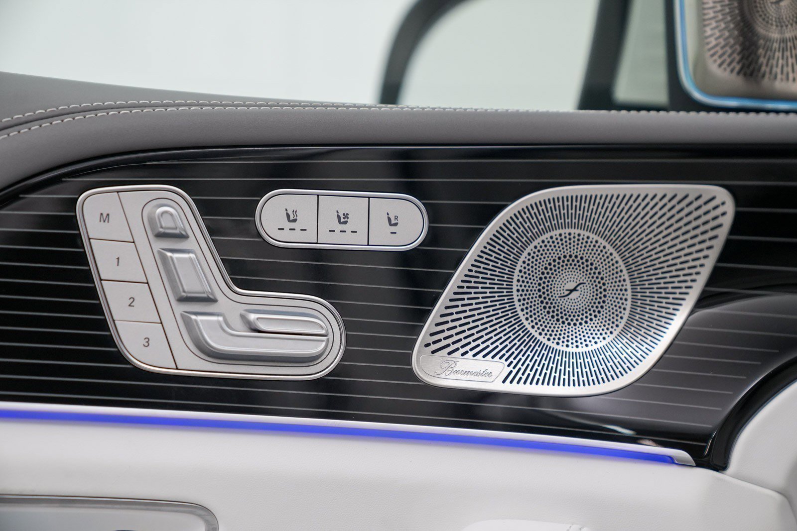 Used 2024 Mercedes-Benz Maybach GLS 600 4MATIC image 30