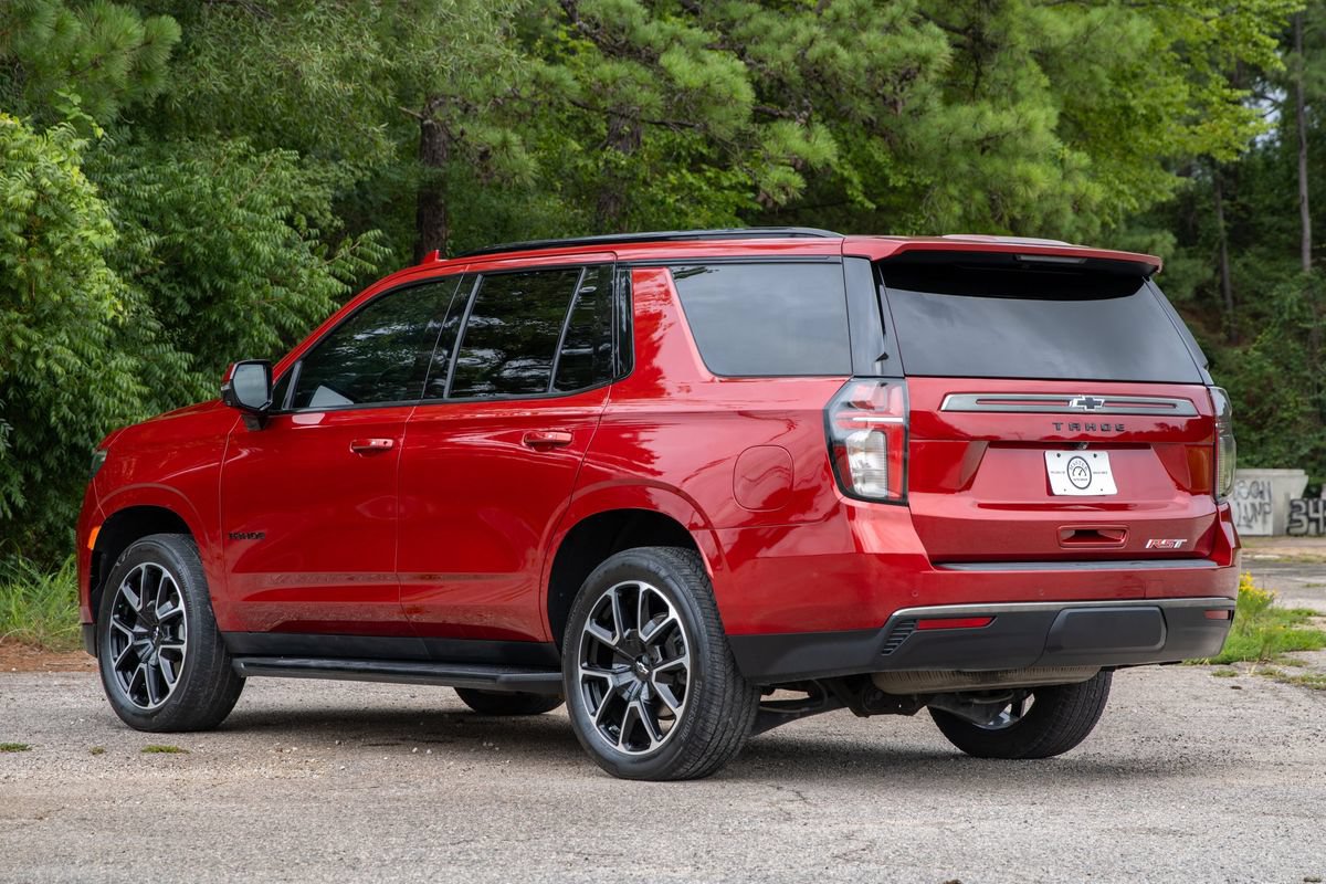 Used 2022 Chevrolet Tahoe RST w/ Luxury Package AWD/4WD image 8