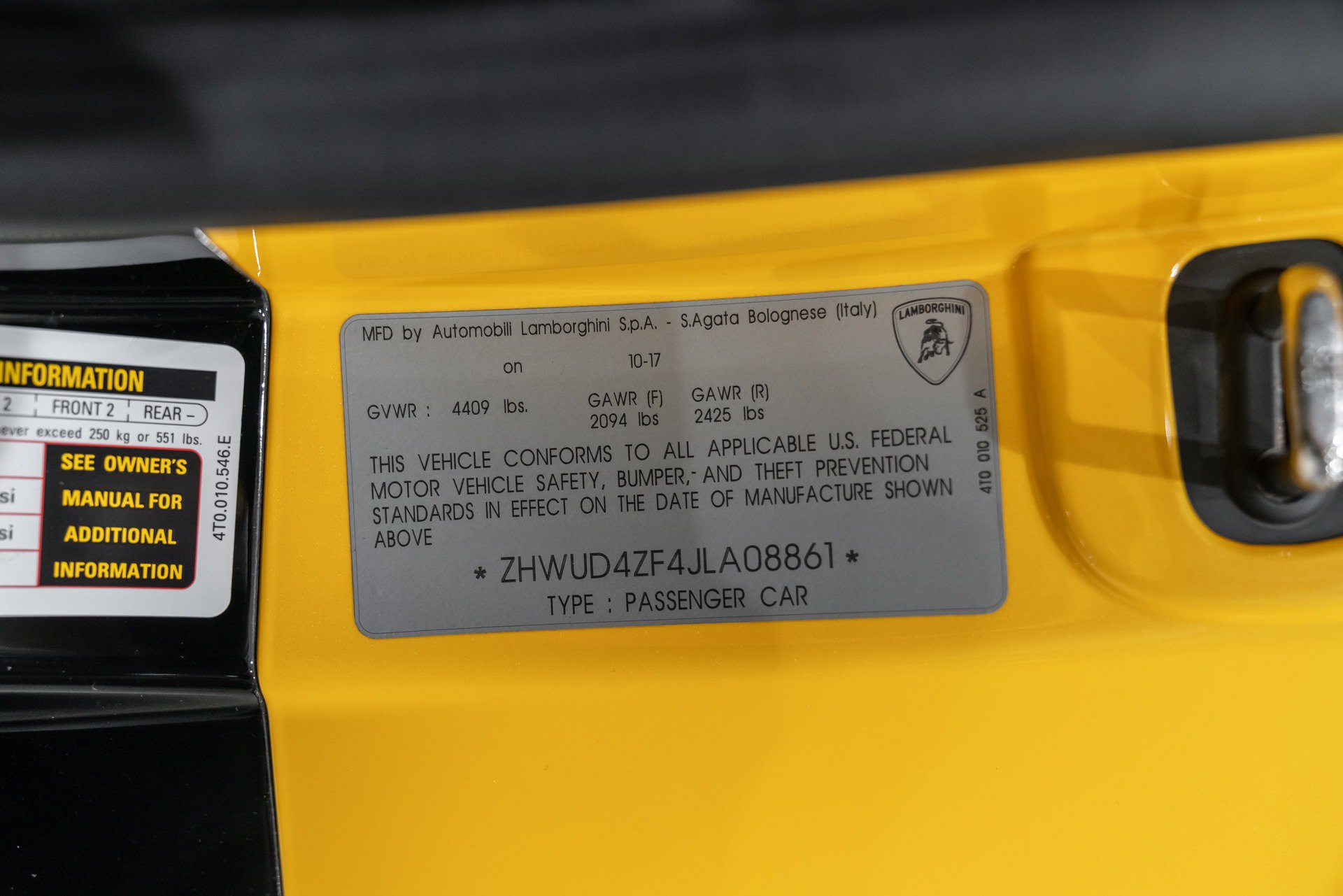 Used 2018 Lamborghini Huracan Performante AWD/4WD image 56