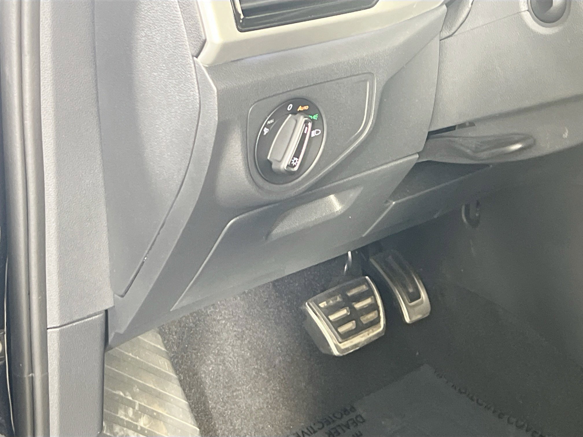 Used 2023 Volkswagen Atlas Cross Sport SEL R-Line image 10