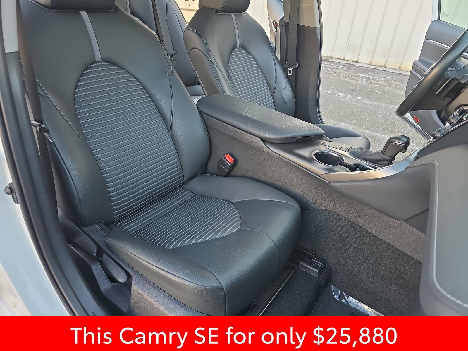 Used 2023 Toyota Camry SE image 16