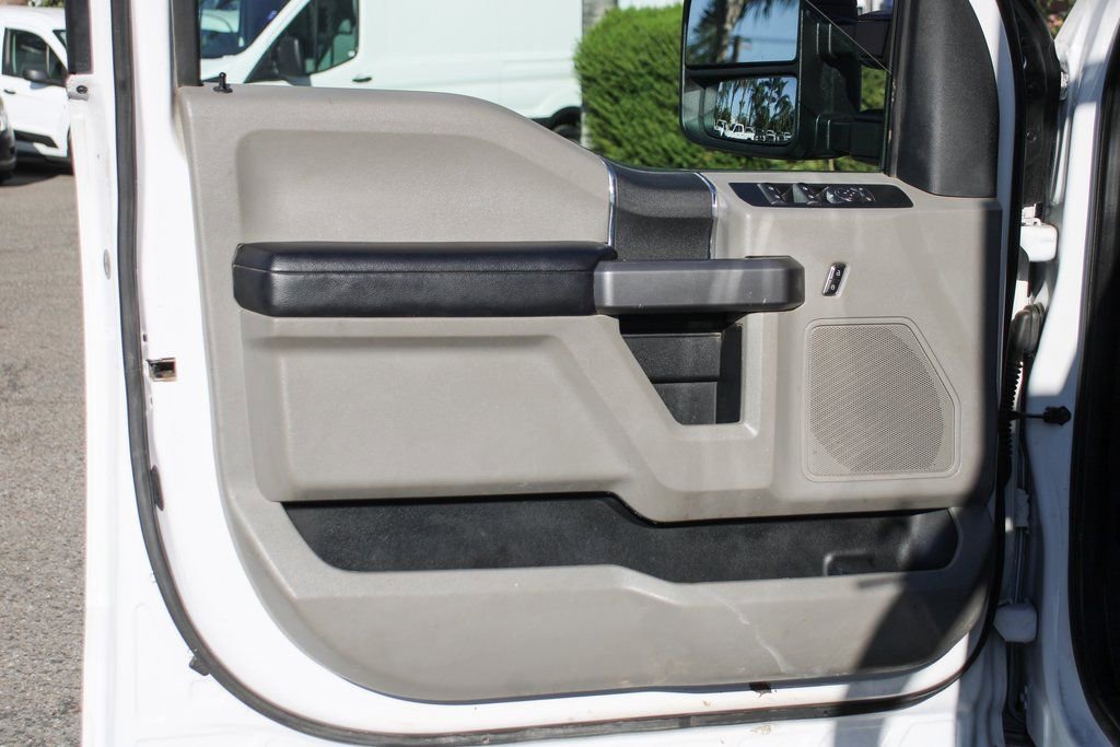 Used 2019 Ford F550 4x4 Crew Cab Super Duty image 15