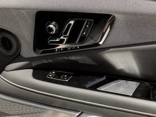 New 2026 Cadillac Optiq Sport 1 AWD/4WD image 24