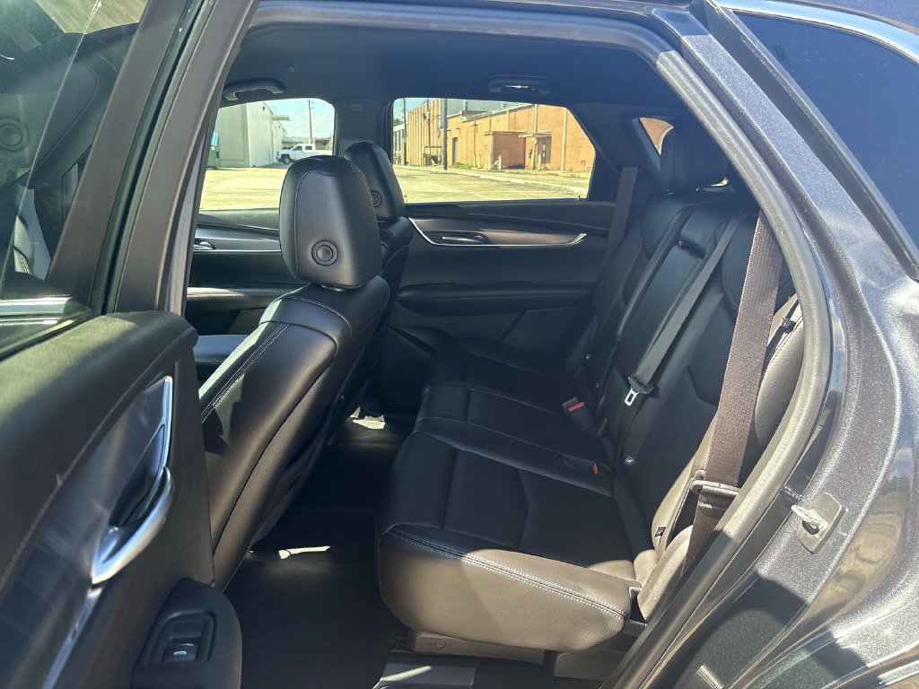 Used 2022 Cadillac XT5 Luxury FWD image 29
