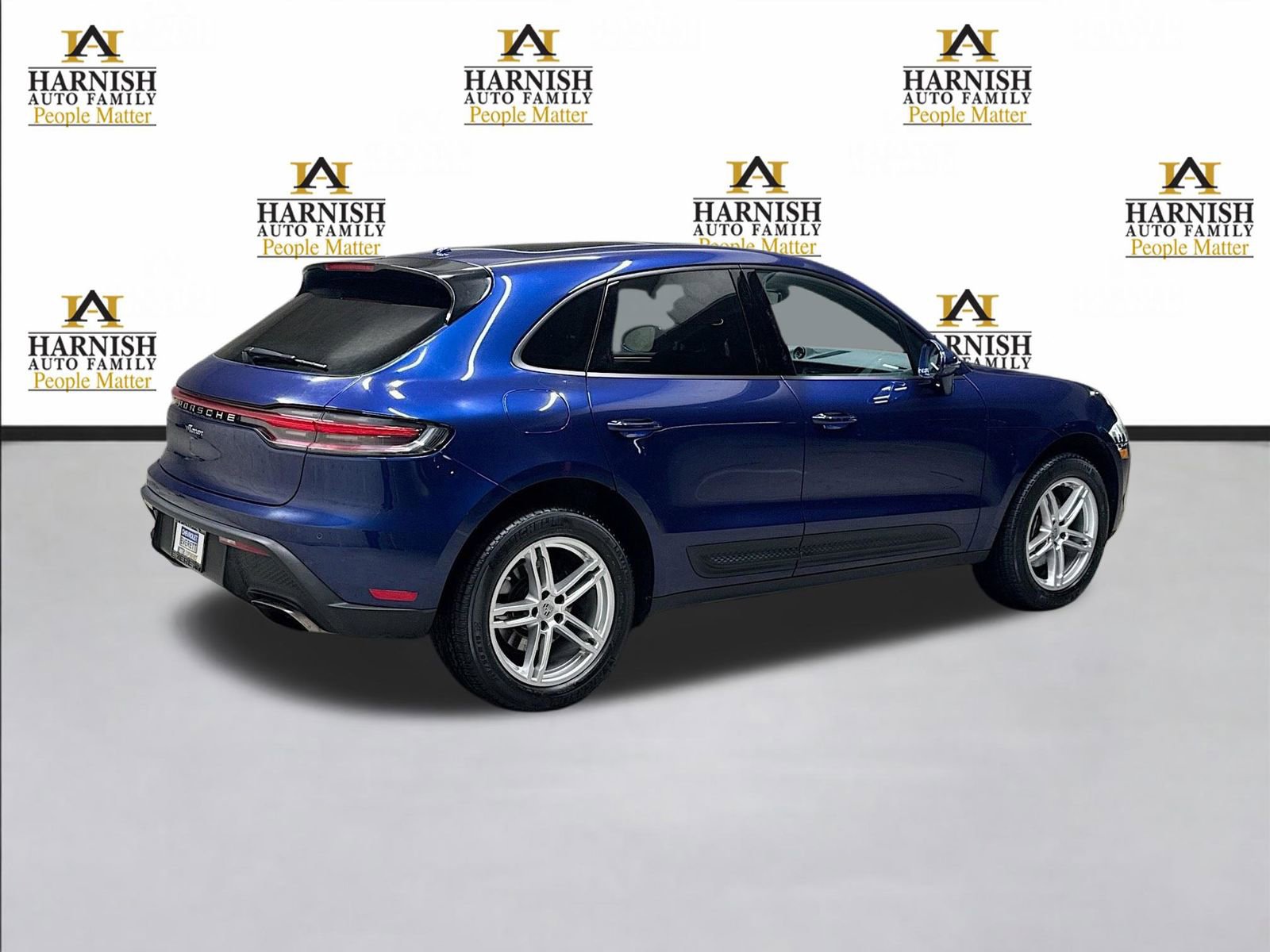 Used 2024 Porsche Macan image 5