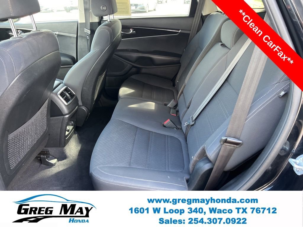 Used 2018 Kia Sorento LX image 18