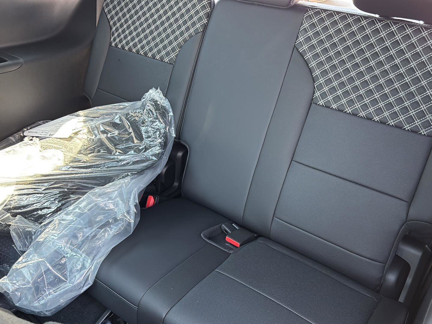 New 2025 GMC Acadia Denali w/ Super Cruise Package image 18