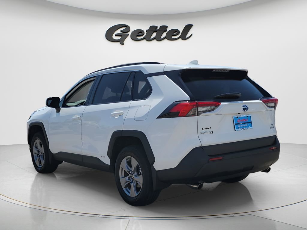 Certified 2024 Toyota RAV4 LE AWD/4WD image 6