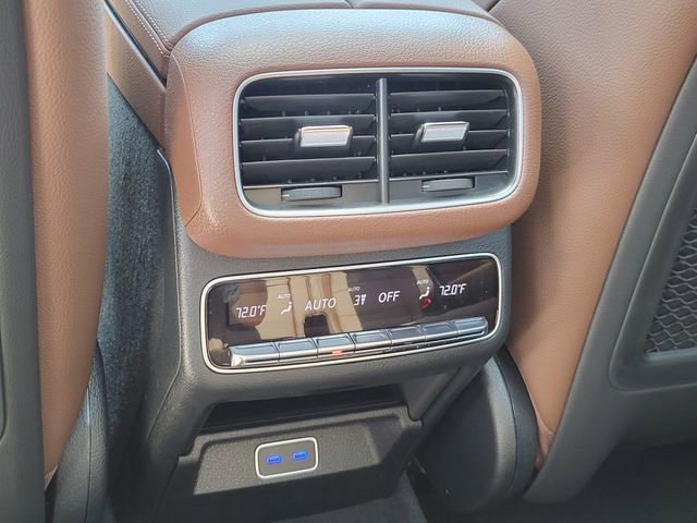 Used 2025 Mercedes-Benz GLS 450 4MATIC image 35