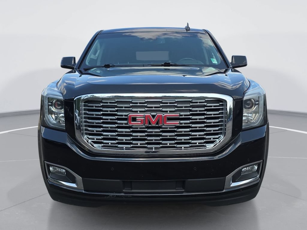 Used 2020 GMC Yukon Denali w/ Denali Premium Package AWD/4WD image 10