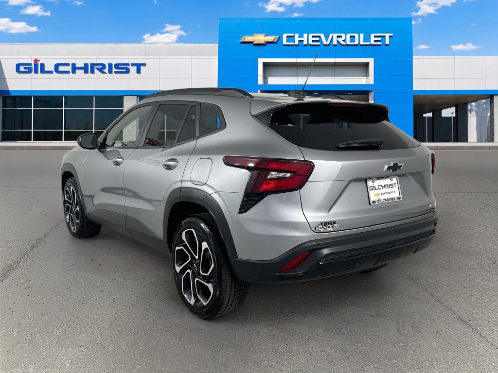 Used 2025 Chevrolet Trax RS w/ Sunroof Package FWD image 6