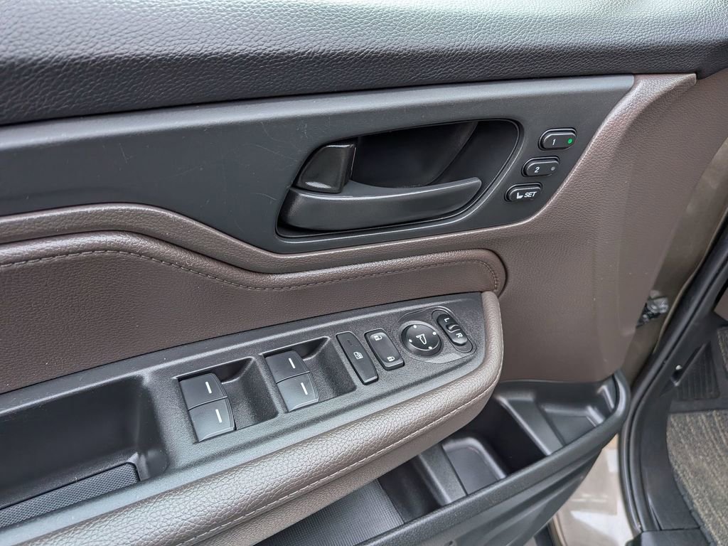 Used 2022 Honda Odyssey EX-L image 10