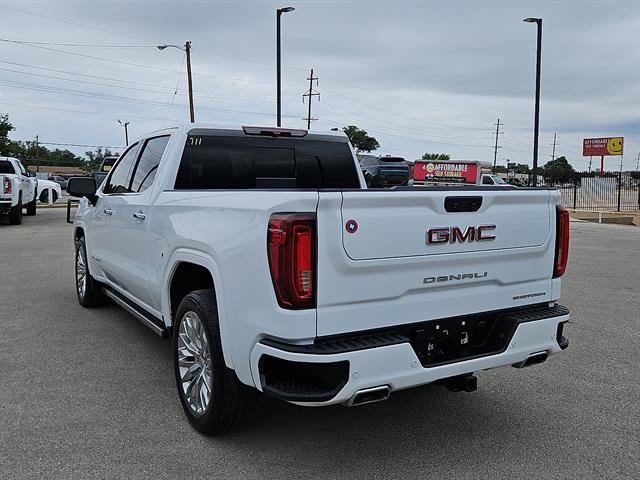 Used 2022 GMC Sierra 1500 Denali AWD/4WD image 3