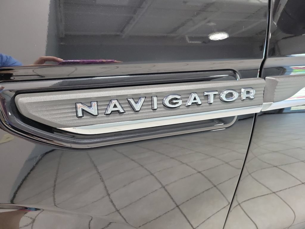 Used 2024 Lincoln Navigator L Reserve AWD/4WD image 50