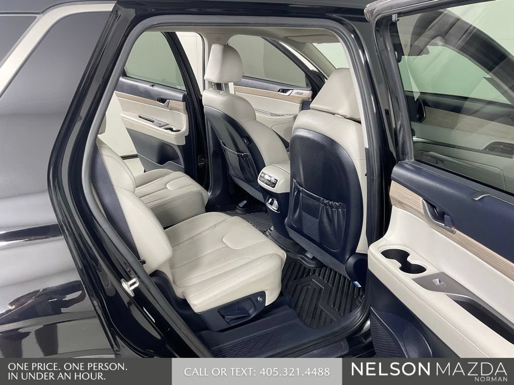 Used 2022 Hyundai Palisade SEL w/ Premium Package FWD image 16