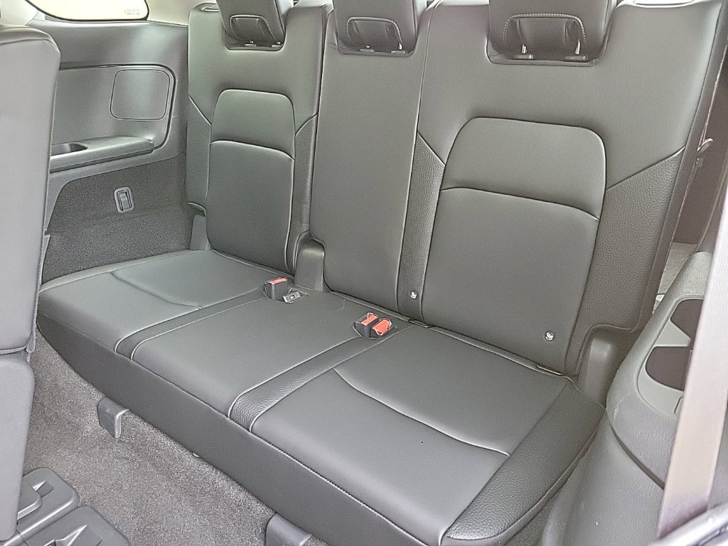 Used 2025 Nissan Pathfinder SL AWD/4WD image 15