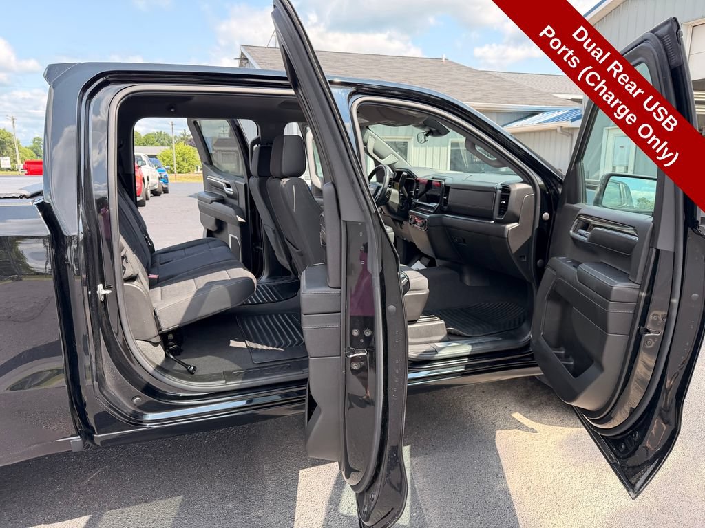 Used 2023 Chevrolet Silverado 1500 LT AWD/4WD image 35