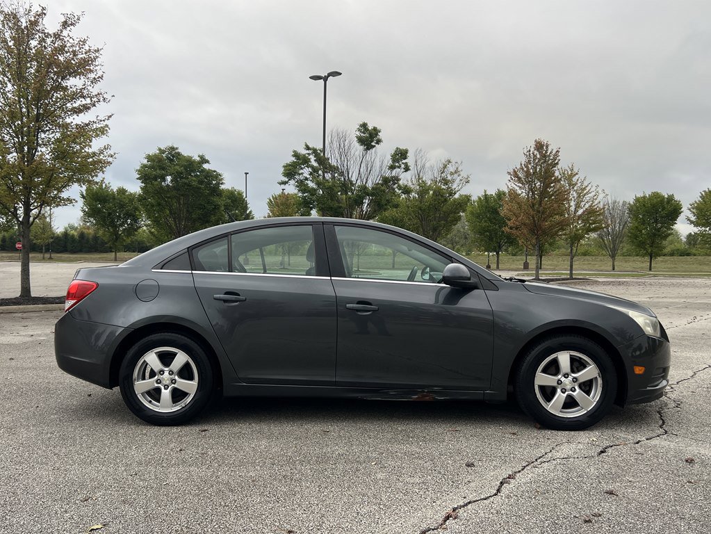 Used 2013 Chevrolet Cruze LT image 6