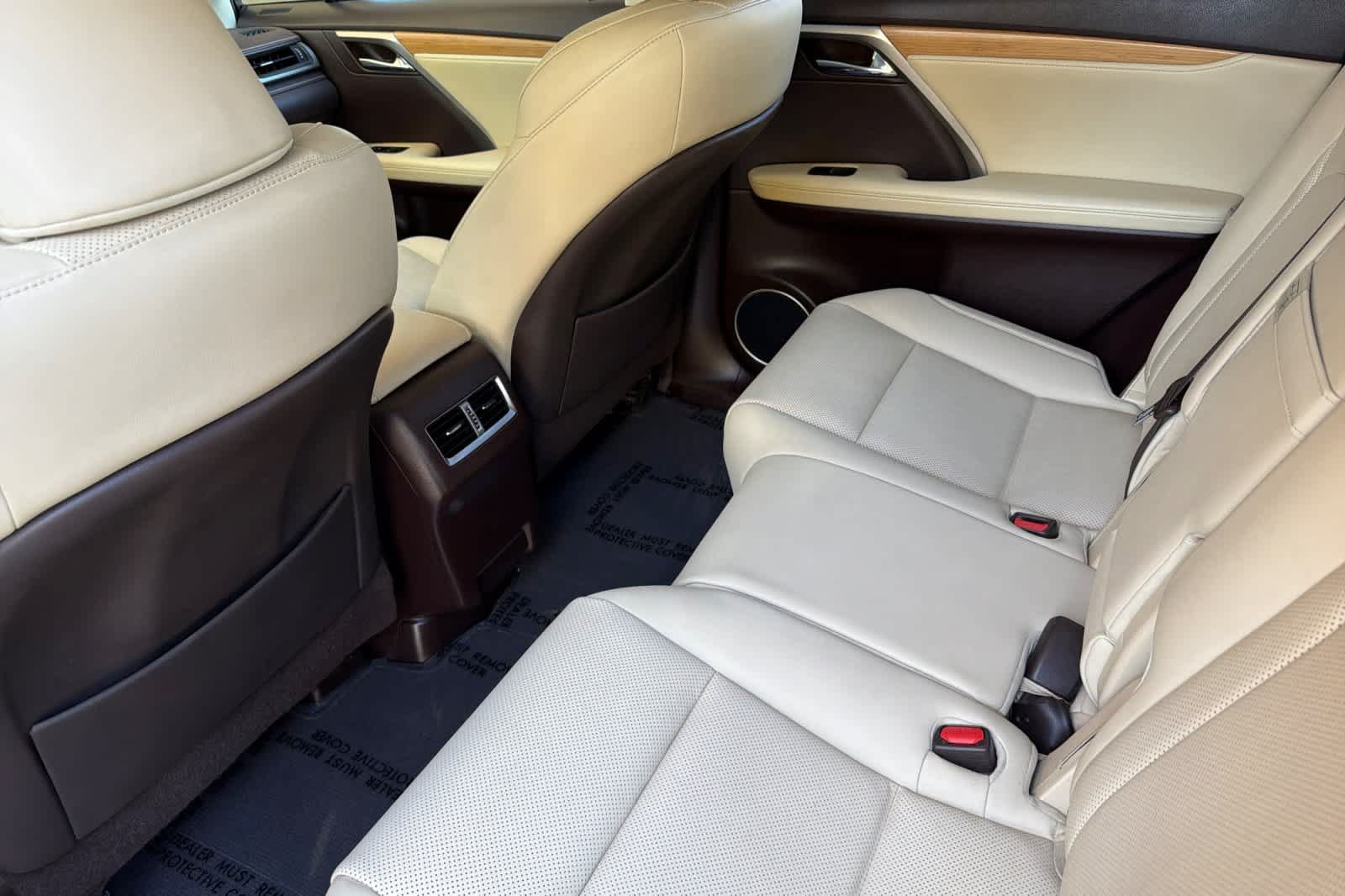 Used 2020 Lexus RX 350L FWD w/ Premium Package image 4