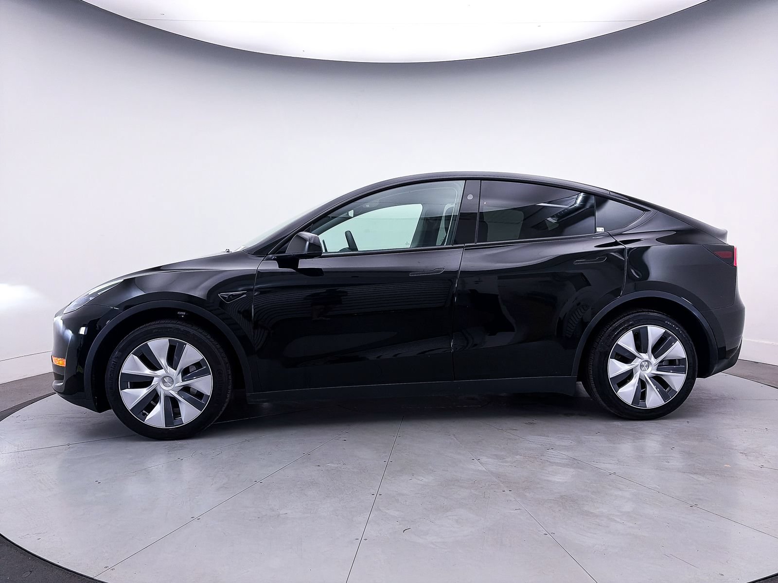Used 2023 Tesla Model Y Long Range AWD/4WD image 37
