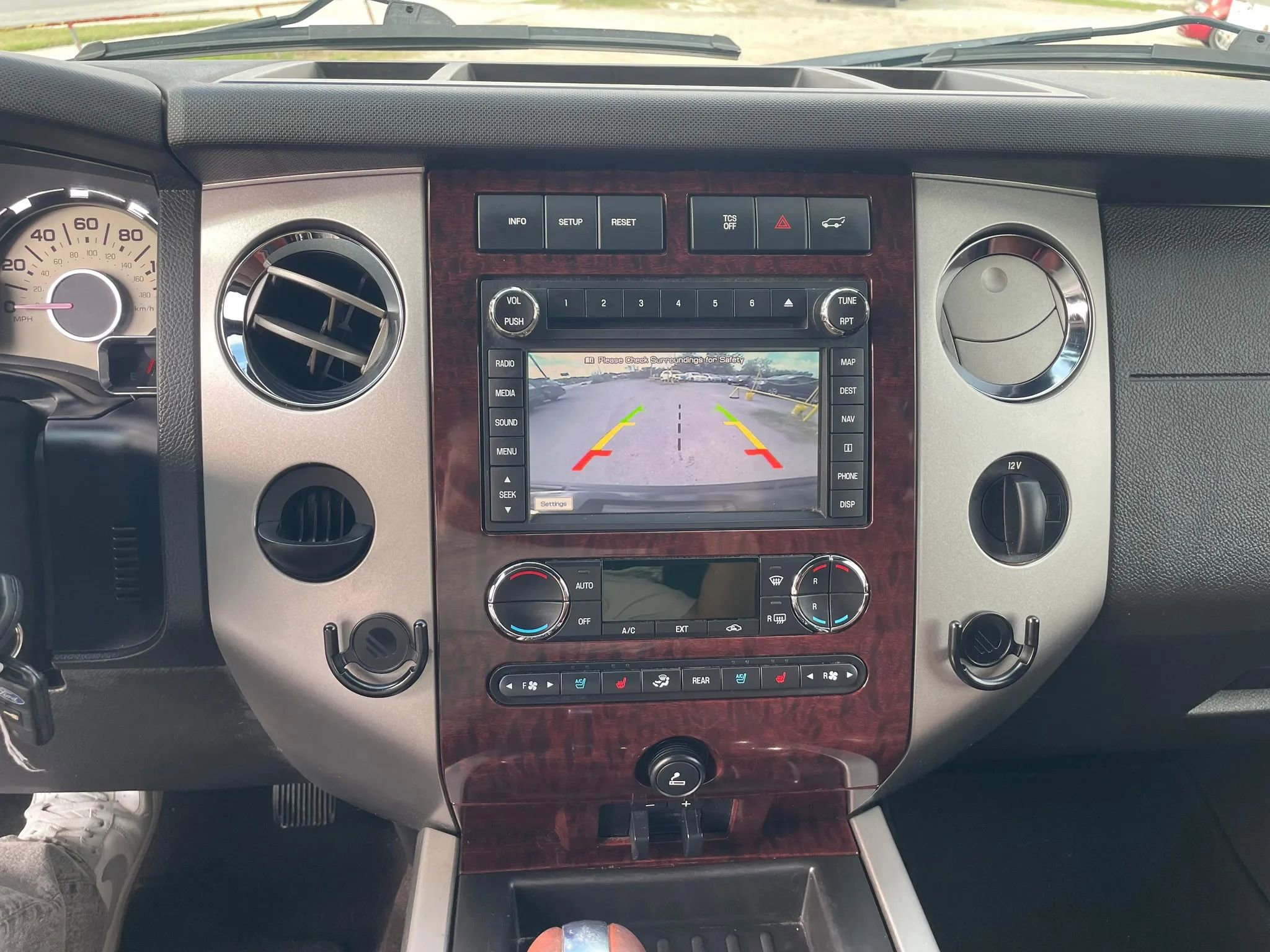 Used 2013 Ford Expedition EL King Ranch image 15