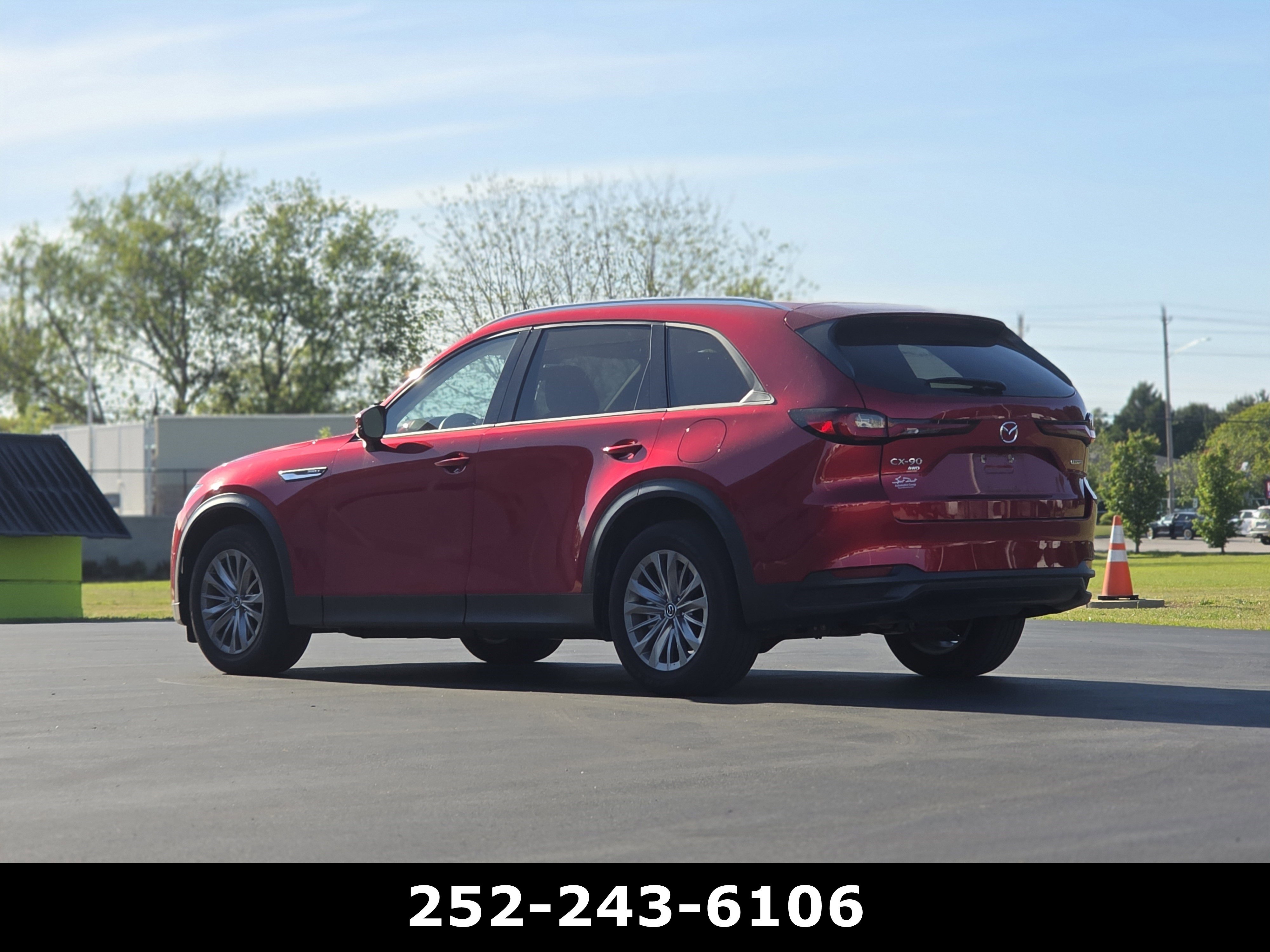 Used 2024 MAZDA CX-90 Plug-In Hybrid w/ Preferred image 5