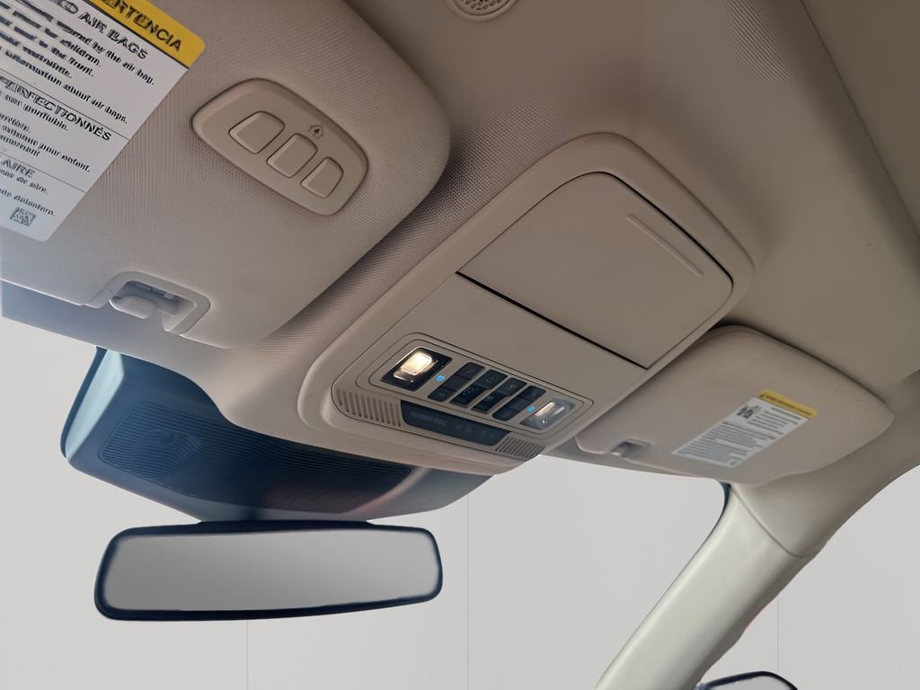 Used 2020 Ford Explorer Platinum w/ Premium Technology Package image 38