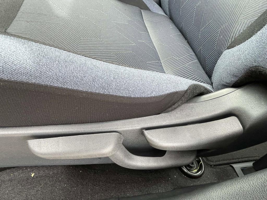 Used 2025 Nissan Versa SV w/ Trunk Package image 13