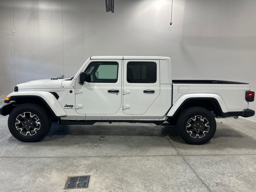 New 2026 Jeep Gladiator Sport image 9