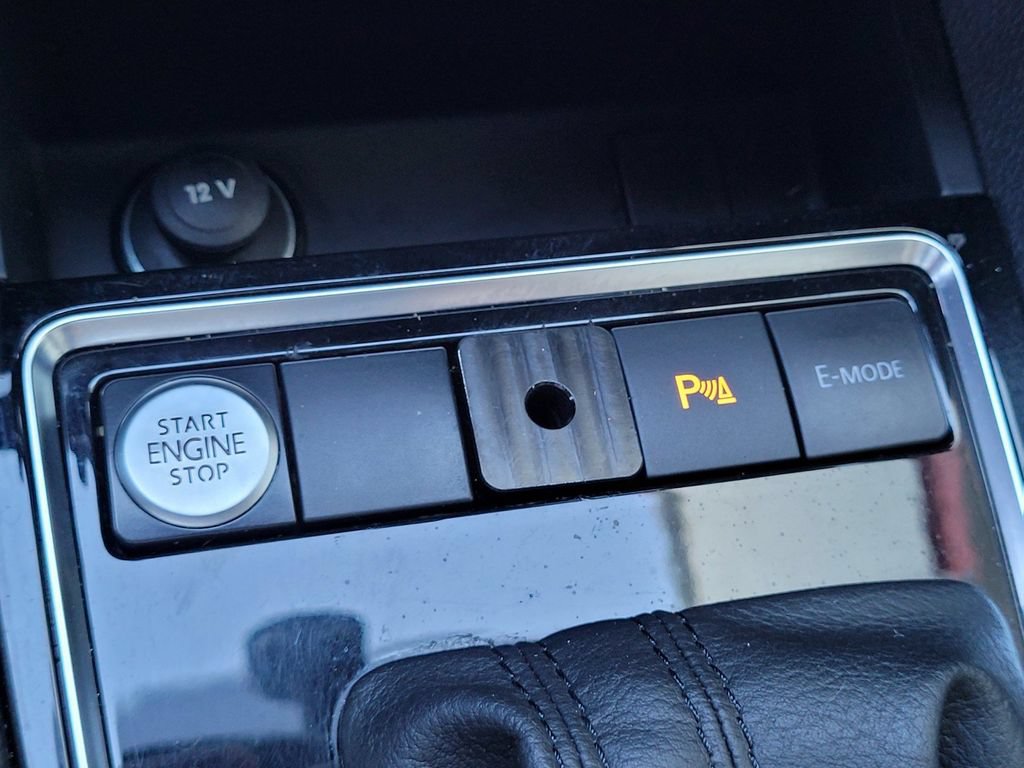 Used 2015 Volkswagen Jetta SEL Premium FWD image 14