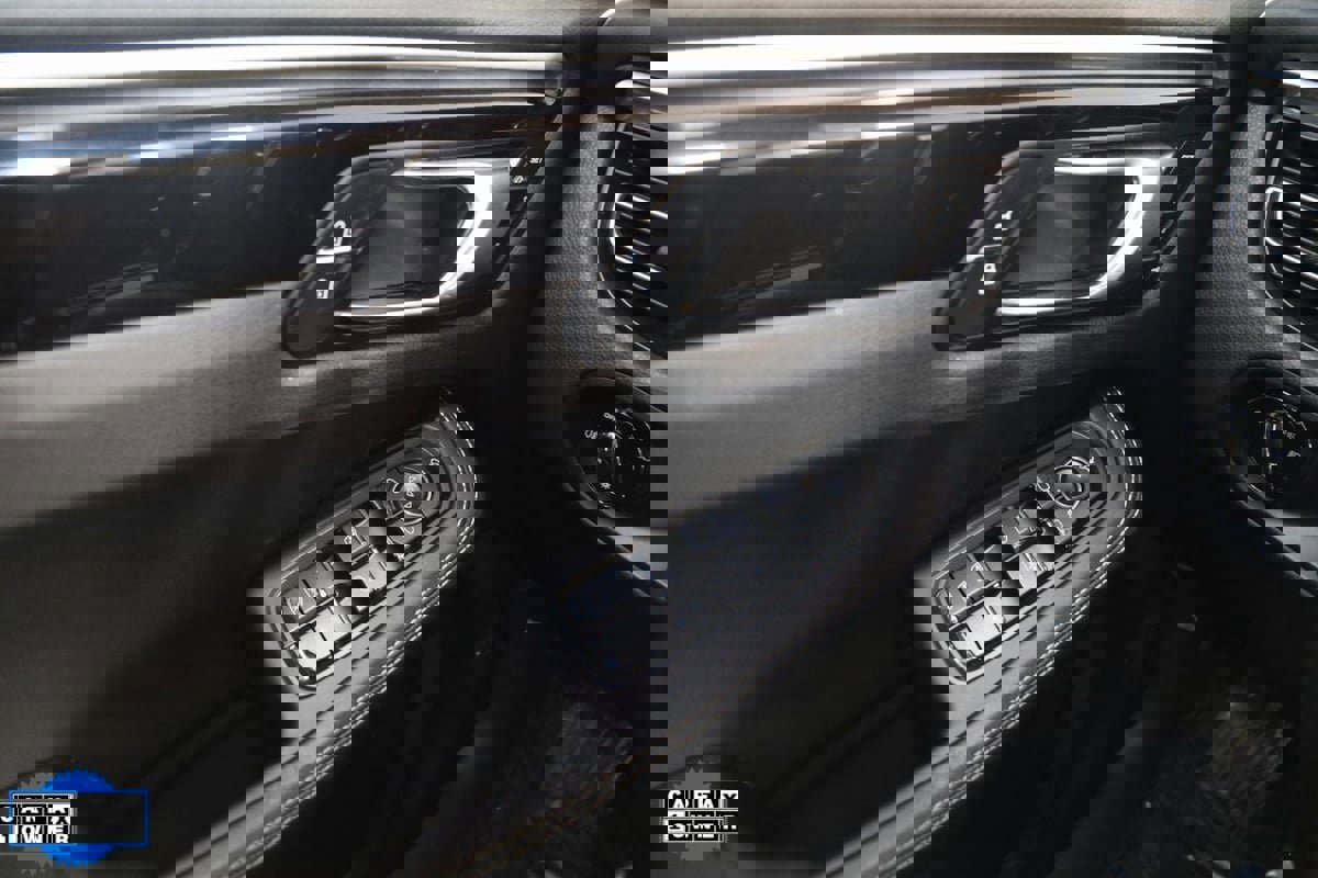 Used 2022 Porsche Macan image 33