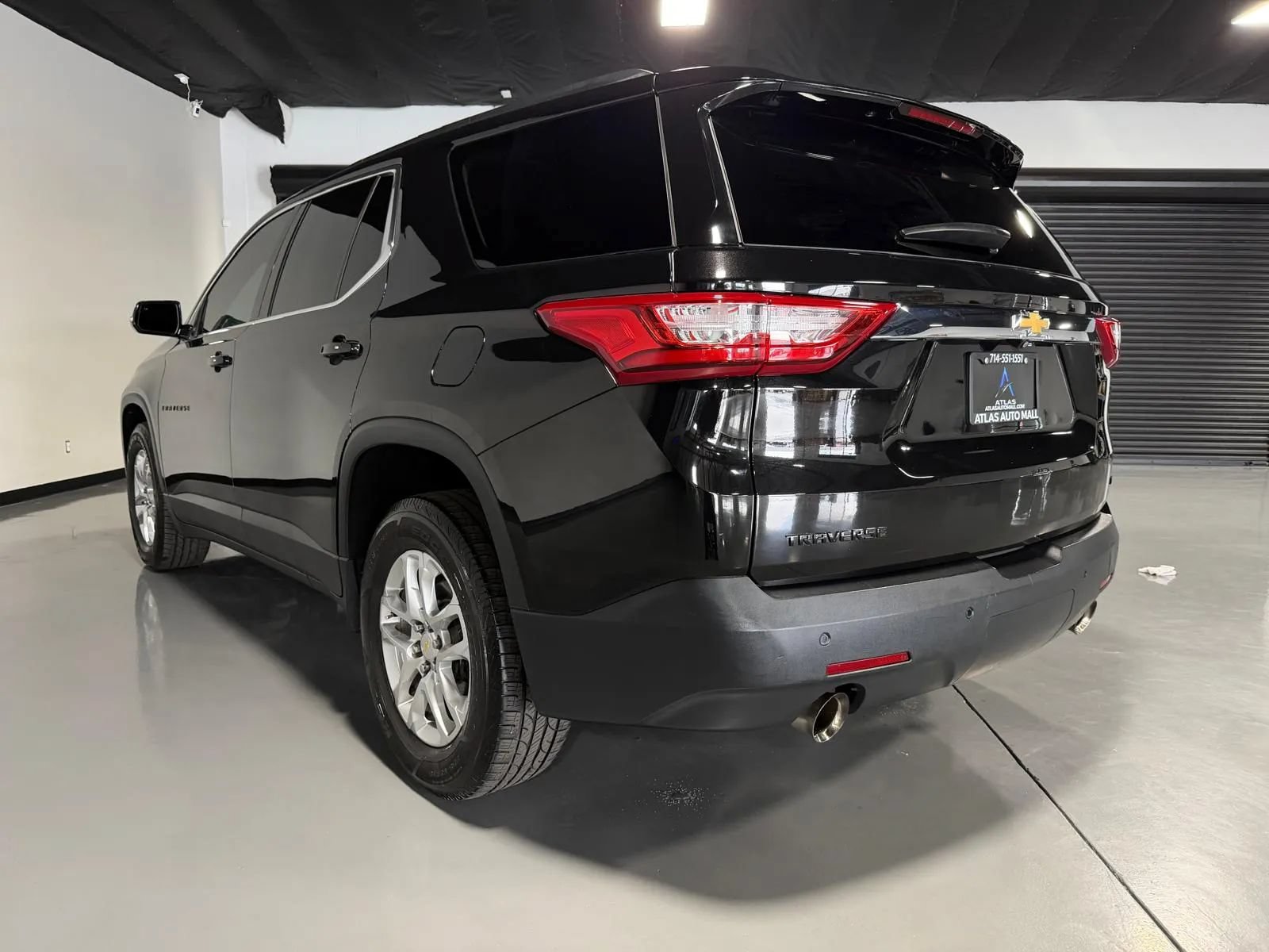 Used 2020 Chevrolet Traverse LT w/ LPO, Cargo Package FWD image 8