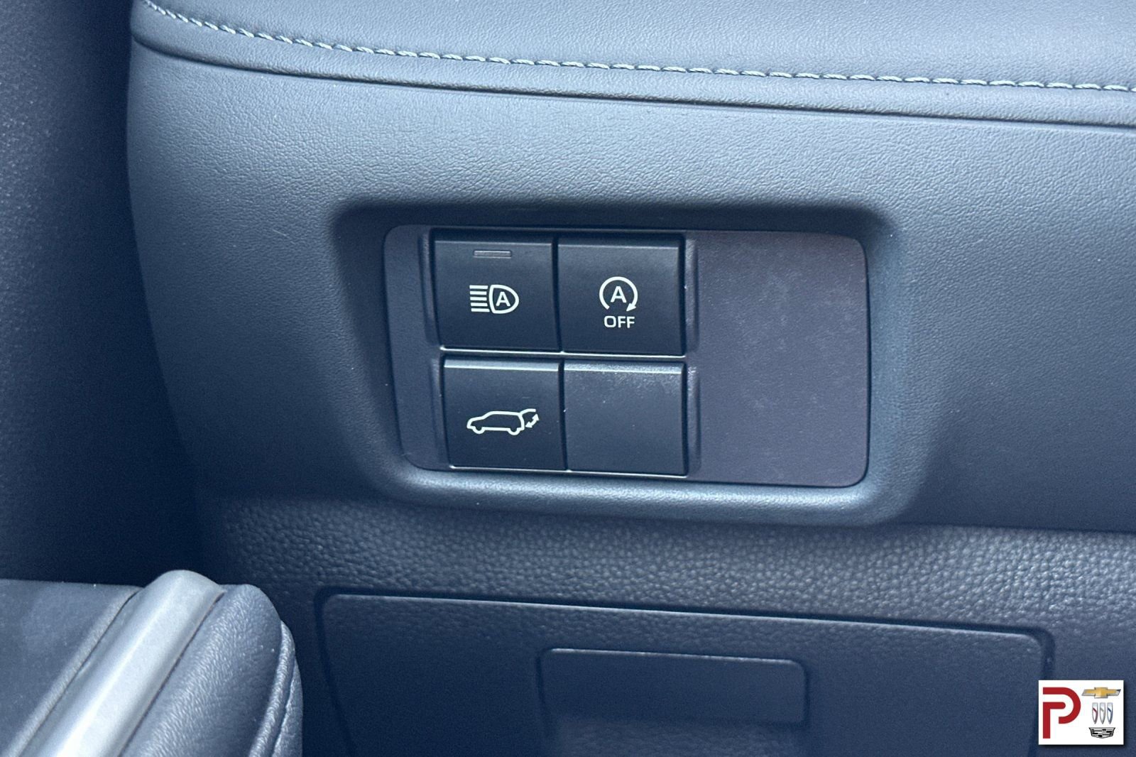 Used 2024 Toyota Highlander LE AWD/4WD image 35