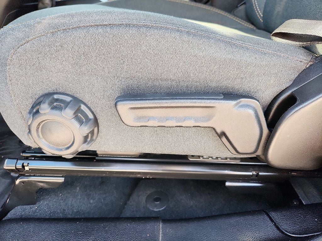 Used 2024 Jeep Gladiator Sport AWD/4WD image 19