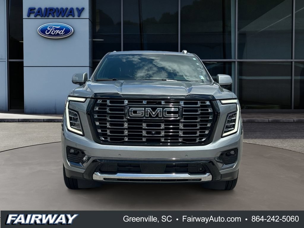 Used 2025 GMC Yukon Denali Ultimate AWD/4WD image 2