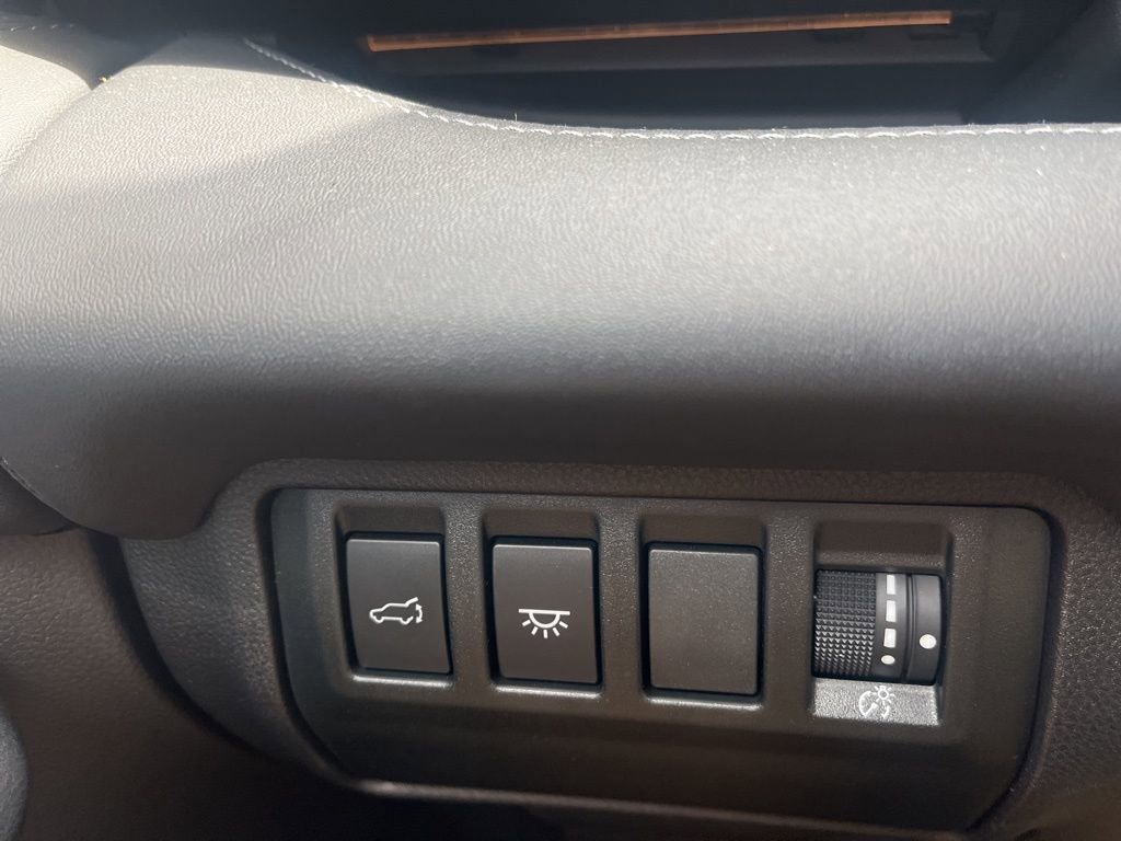 Used 2024 Subaru Ascent Touring image 22