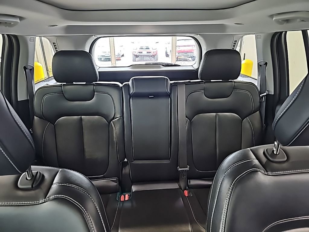 Used 2024 Jeep Grand Cherokee Limited image 26