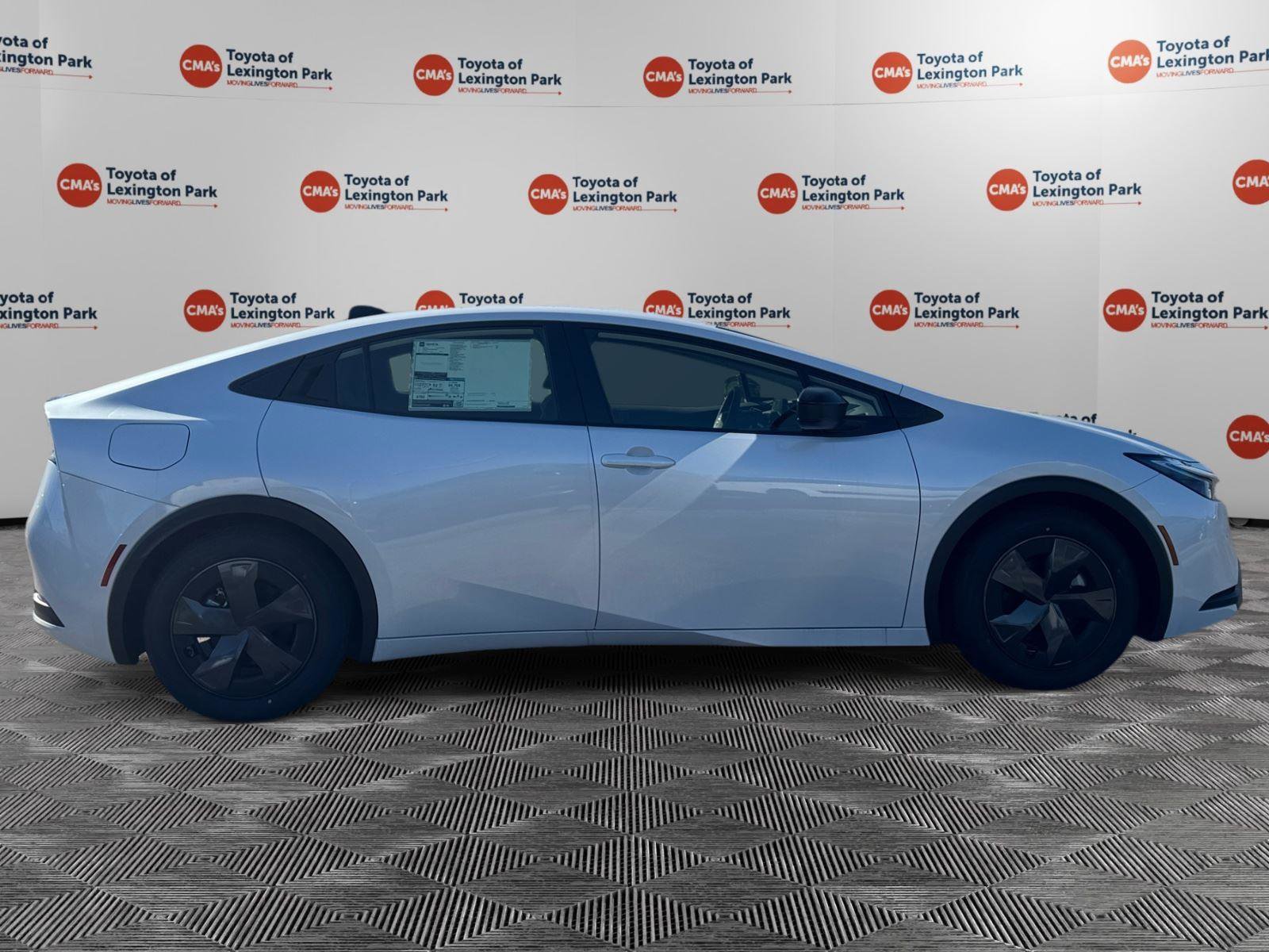 New 2026 Toyota Prius Plug-In Hybrid image 8