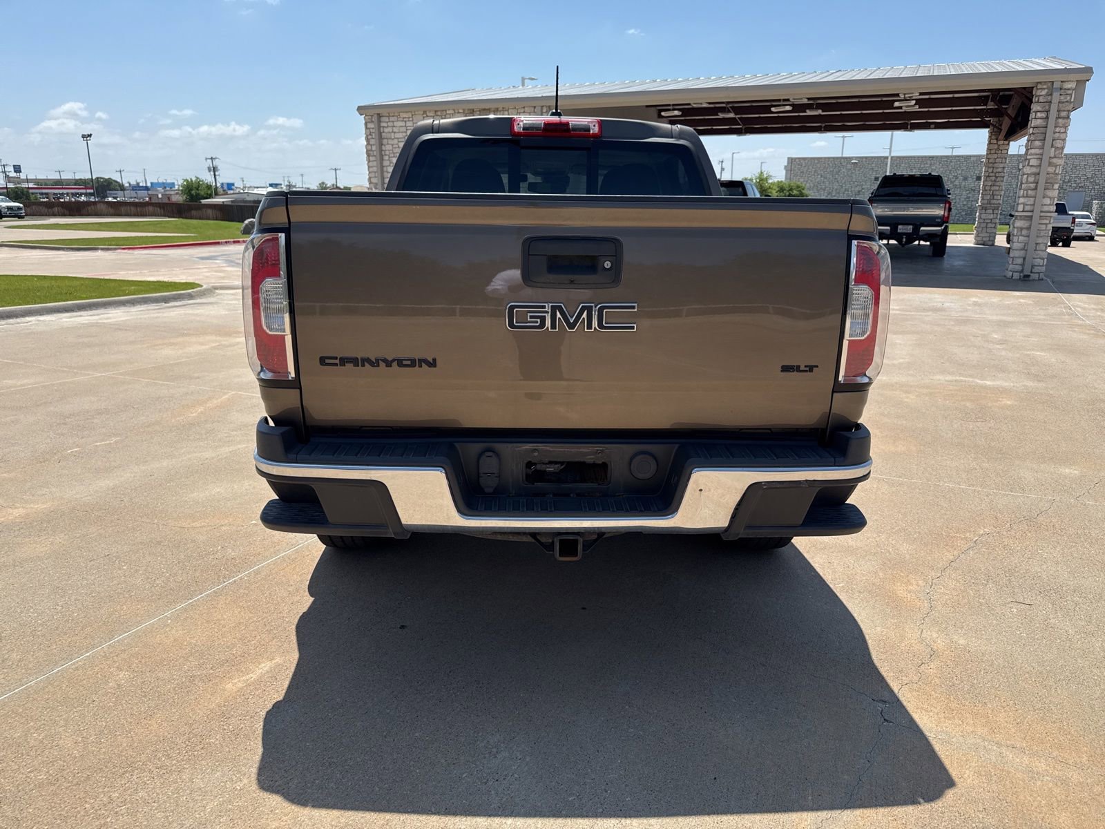 Used 2016 GMC Canyon SLT w/ Driver Alert Package RWD image 4