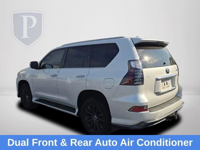 Used 2023 Lexus GX 460 Premium w/ Accessory Package AWD/4WD image 9