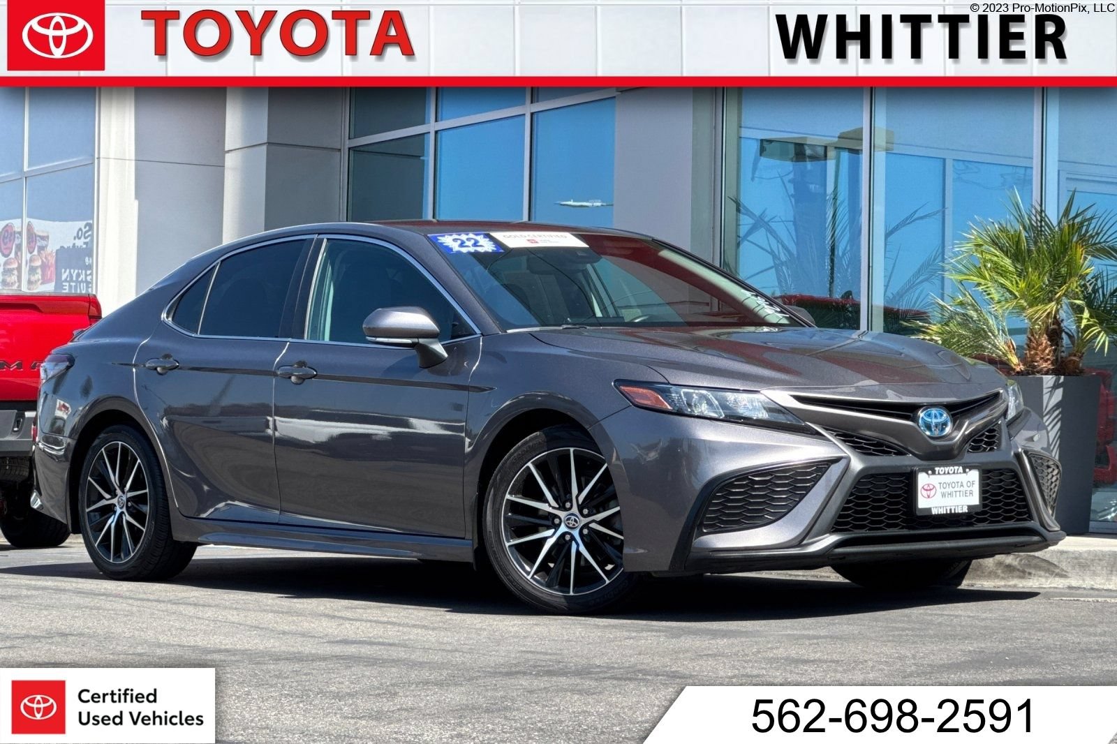 Certified 2022 Toyota Camry SE FWD image 1