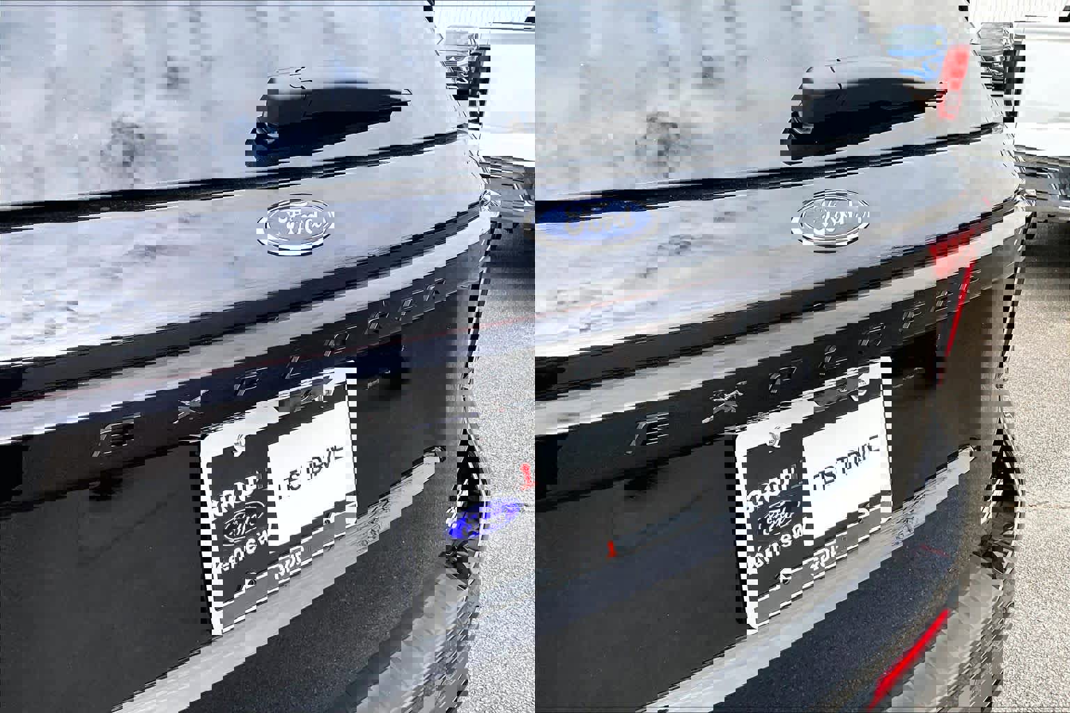 Certified 2025 Ford Explorer ST-Line w/ ST-Line Street Pack image 30