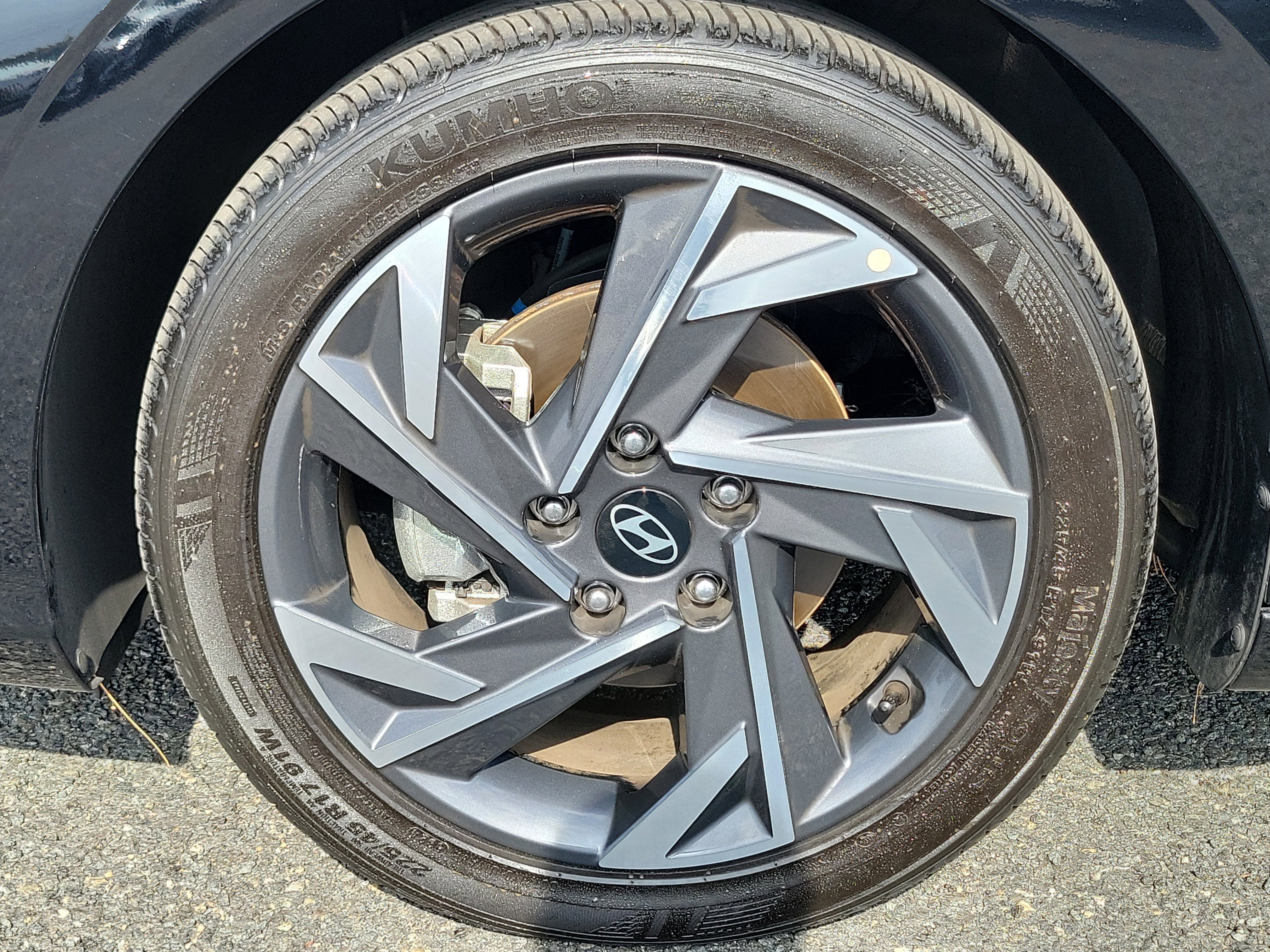 Certified 2025 Hyundai Elantra Sport w/ Cargo Package image 24