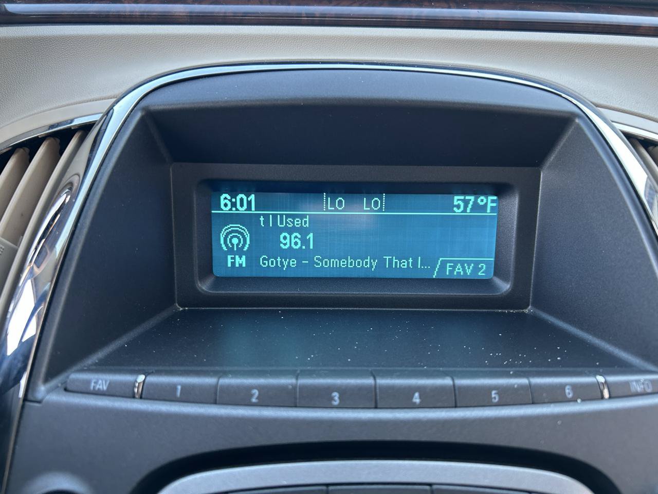 Used 2011 Buick LaCrosse CX FWD image 22