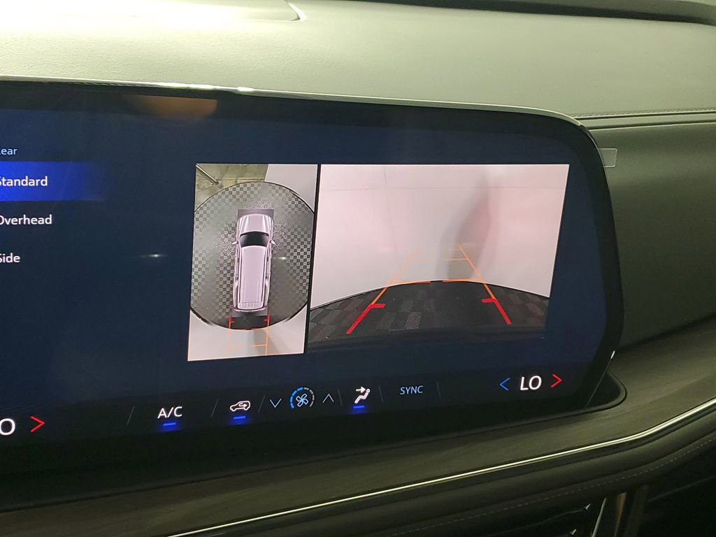 New 2026 Chevrolet Suburban LS image 18