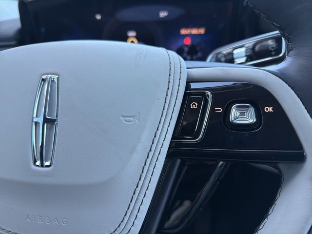 New 2026 Lincoln Aviator AWD image 19